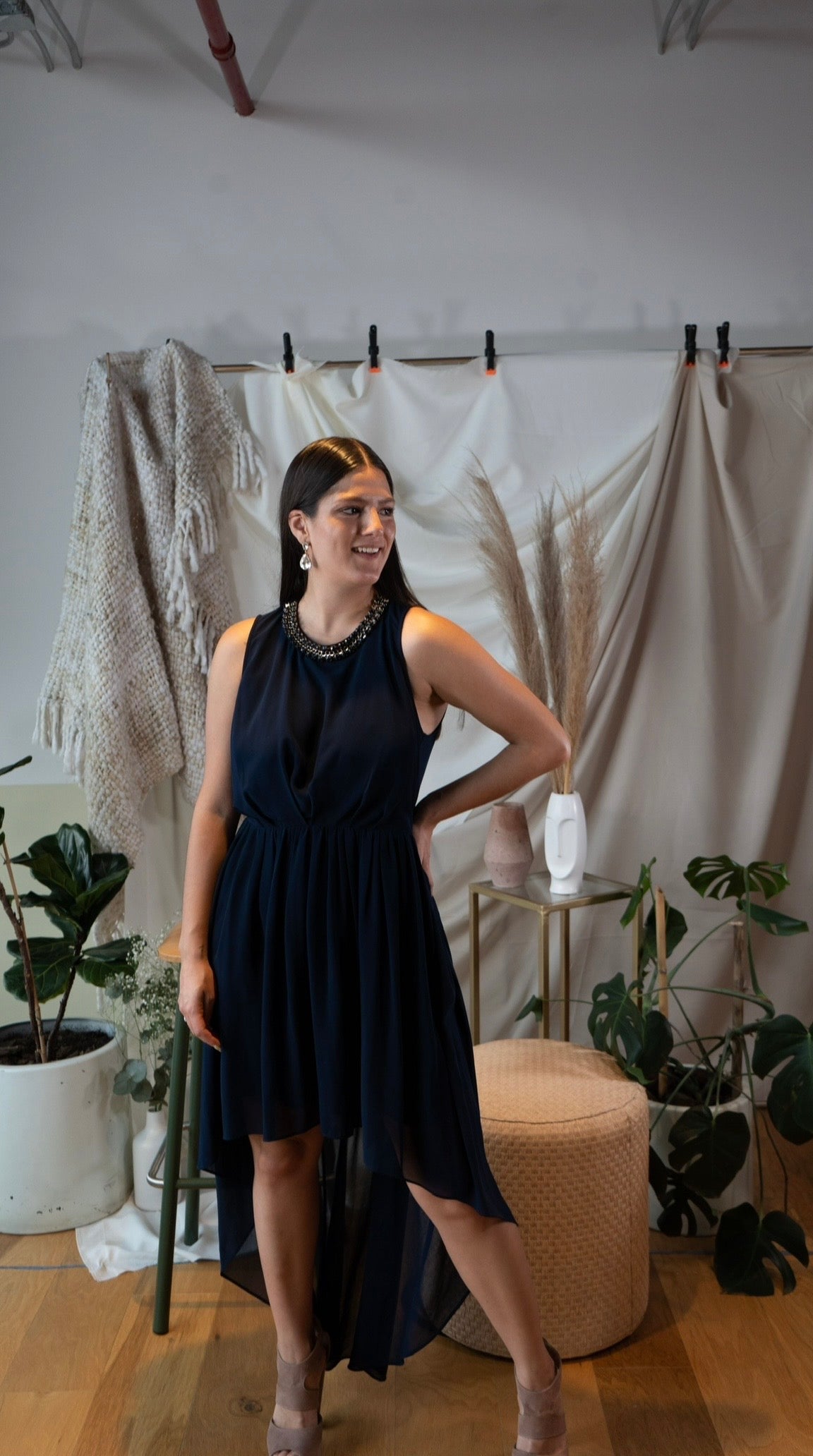 SEMINUEVO Vestido Corto/Largo Azul Marino