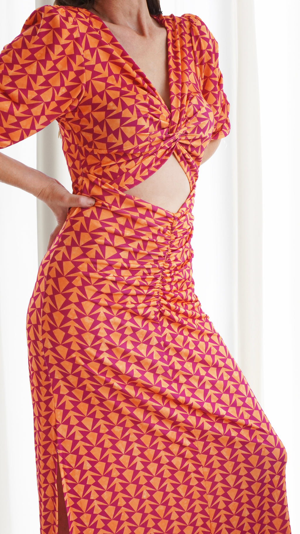 SEMINUEVO Vestido Midi Rosa con Naranja